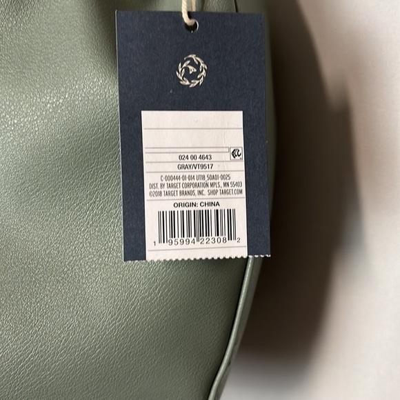 Universal Thread Handbag - Picture 7 of 7